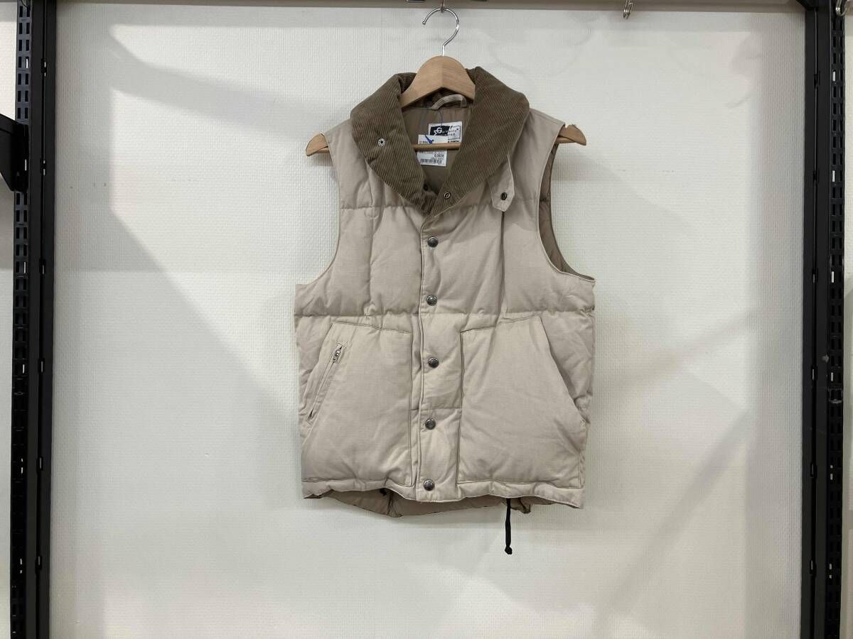  Engineered Garments エンジニアードガーメンツ ダウンベスト サイズ不明 CA07071 ベージュ ダウン ナイロン コットン メンズ カナダ製 その他
