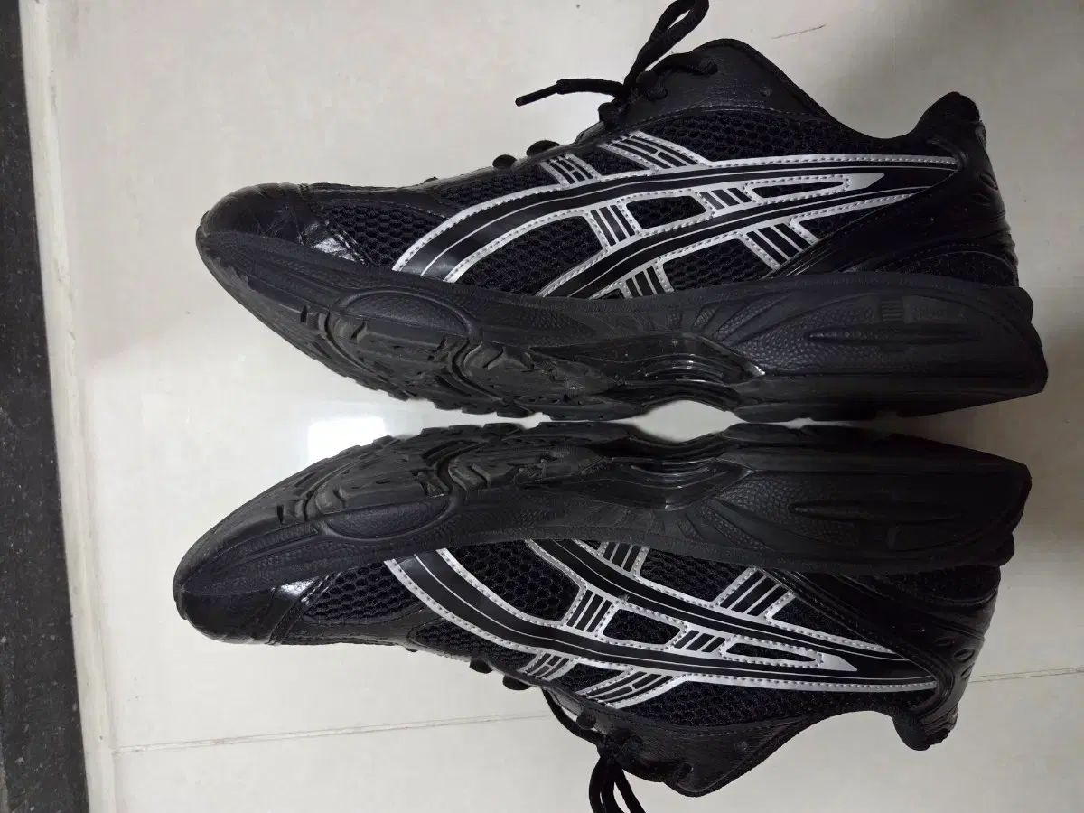 アシックス ゲル カヤノ 14 ブラック ピュア シルバー 285