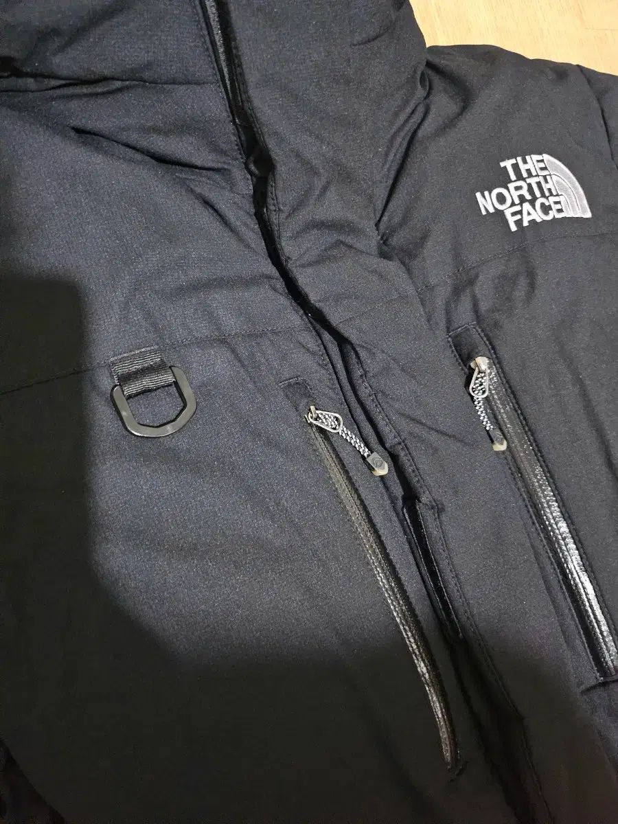 ダウン ブラック