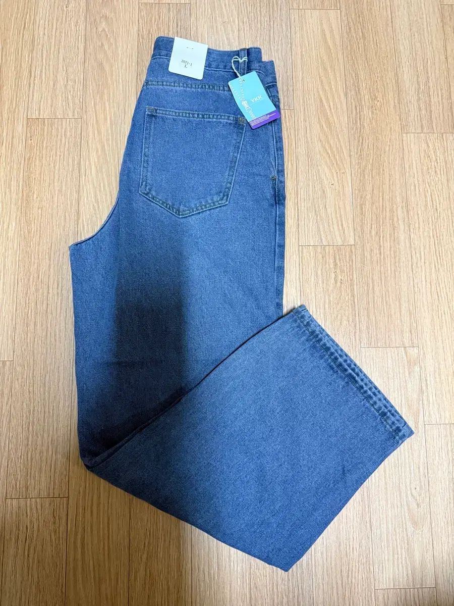 【本物保証，新作登場】 ツータック ワイド パンツ インディゴデニム 32-33 程度