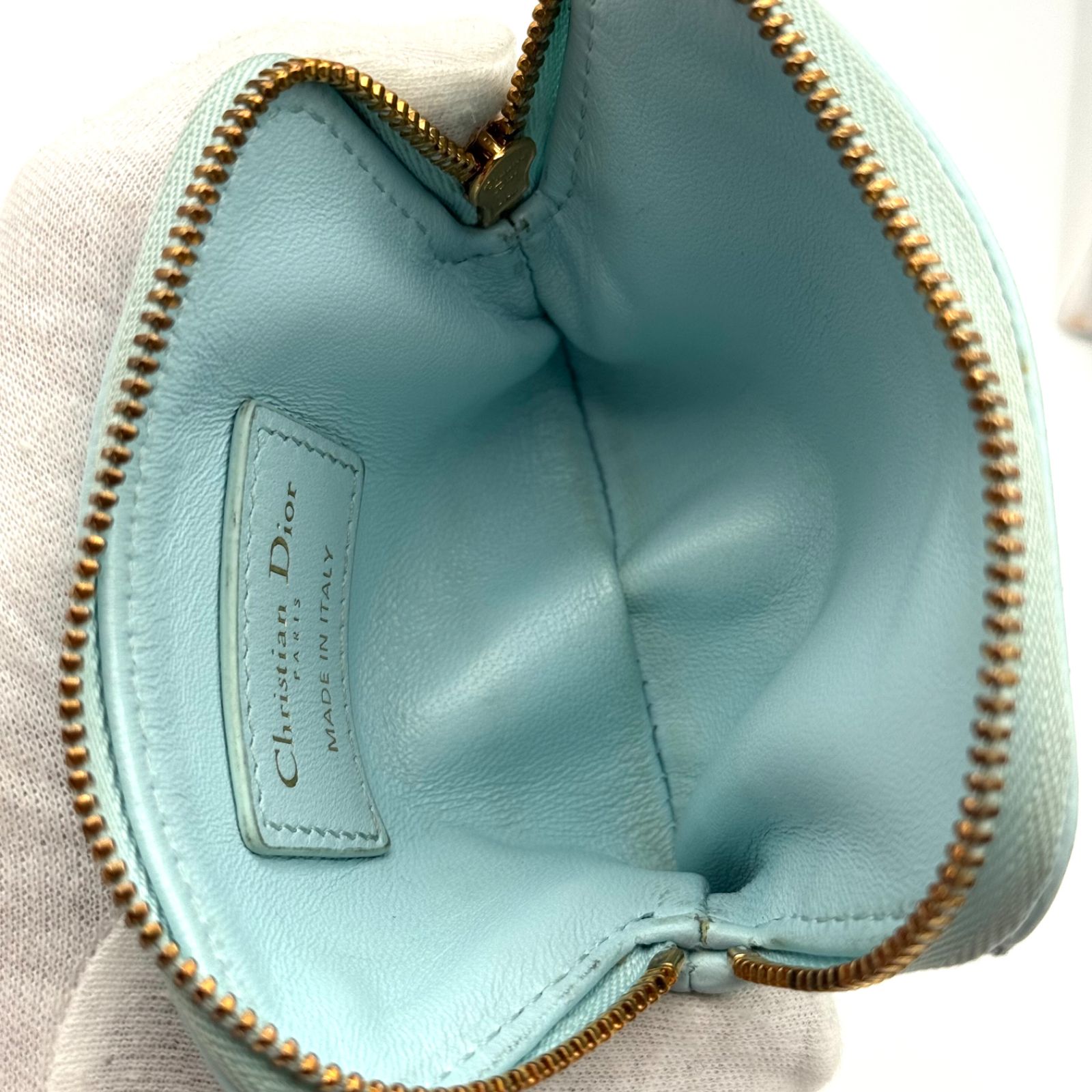 ディオール カロ ラベンダー ウォレット カナージュ ケース 06-103 ディオール カロ ラベンダー ウォレット カナージュ ケース 06-103