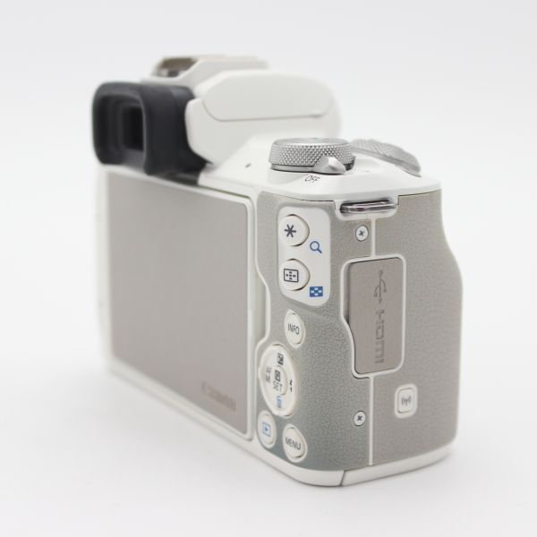  ショット数 以下 CANON ミラーレス一眼カメラ EOS Kiss M 2 ボディ ホワイト BODY ♯91011 ミラーレス一眼 デジタルカメラ