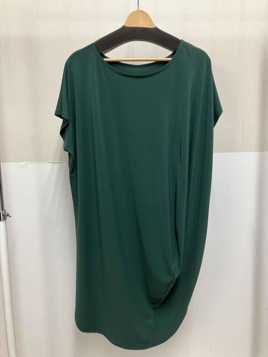 ISSEY MIYAKE イッセイミヤケ レディース 半袖ワンピース グリーン サイズ2