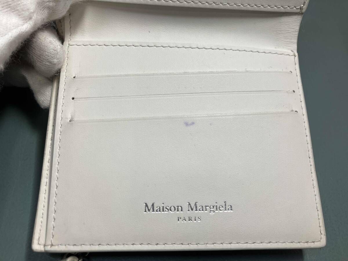 4ステッチフリップフラップウォレット