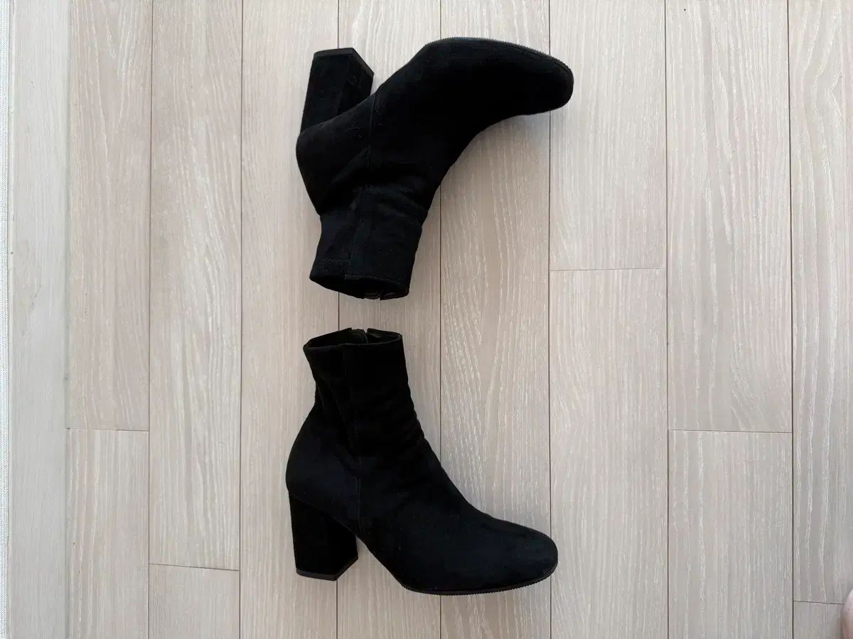 スウェード ブーツ