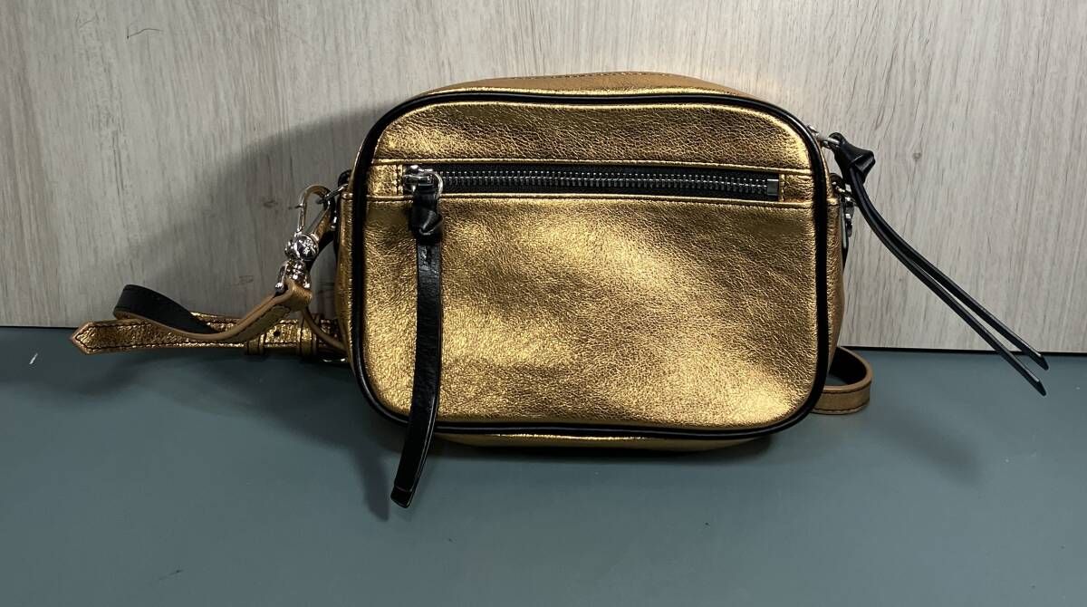 VIVIENNE WESTWOOD ヴィヴィアンウエストウッド ショルダーバッグ ANNIE CAMERA BAG