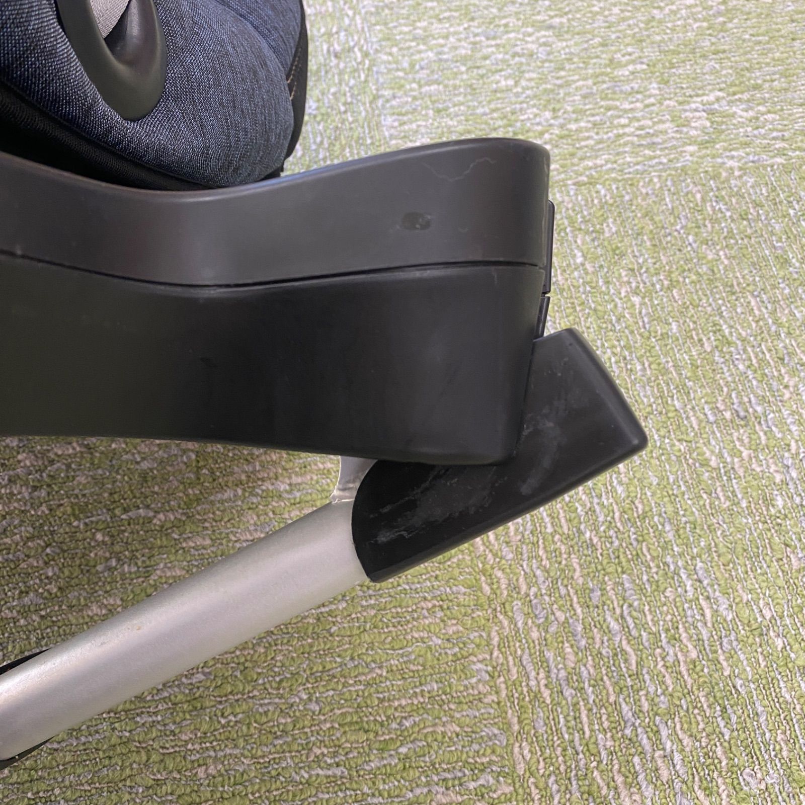 チャイルドシート クリーニング済み