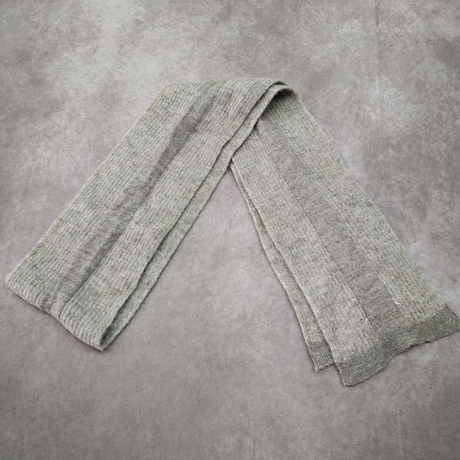 マルジェラ　マフラー　ノベルティ品　 グレー Maison Margiela（メゾンマルジェラ） マフラー S50TE0099 M13066