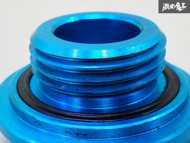 ストア出品】 TRD オイルフィラーキャップ オイルキャップ ネジ式 青