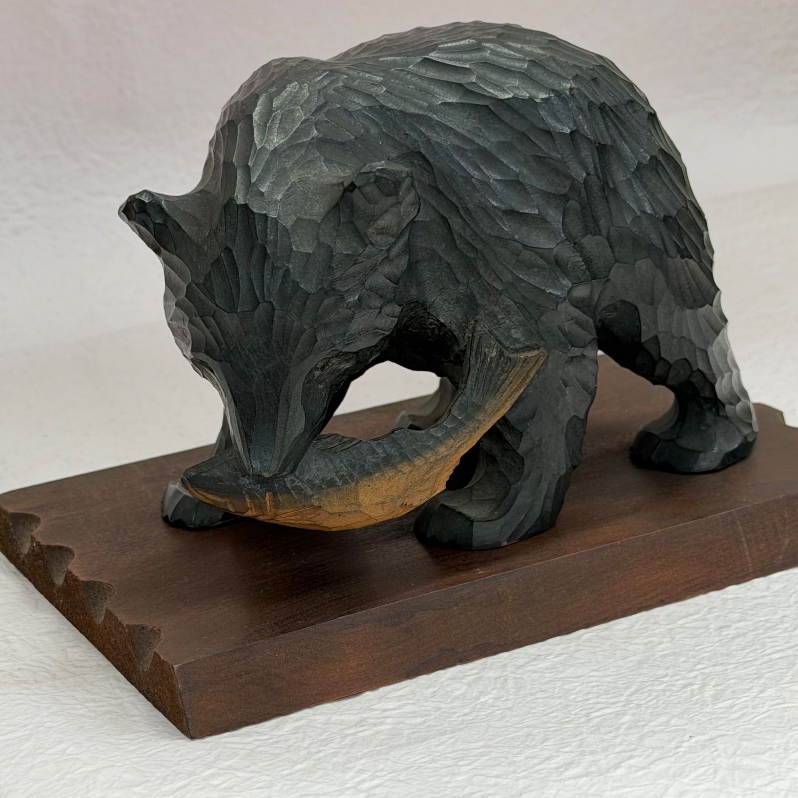 ヴィンテージ 熊 木彫り 北海道 民芸品 ミニサイズ - メルカリ