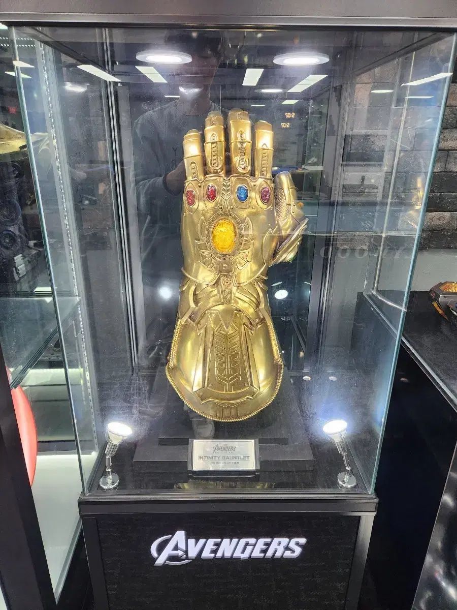 HOTTOIZ 1 インフィニティ ガントレット 虹色装飾品