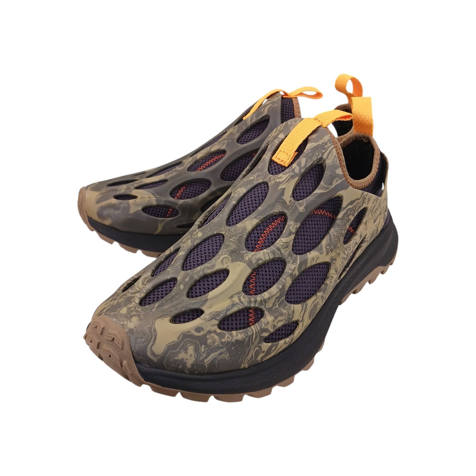 アウトドアシューズ