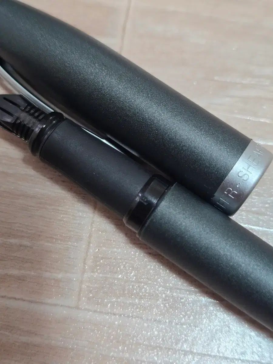 シェーファー 万年筆 F 細字 コンバーター含む 10万円台