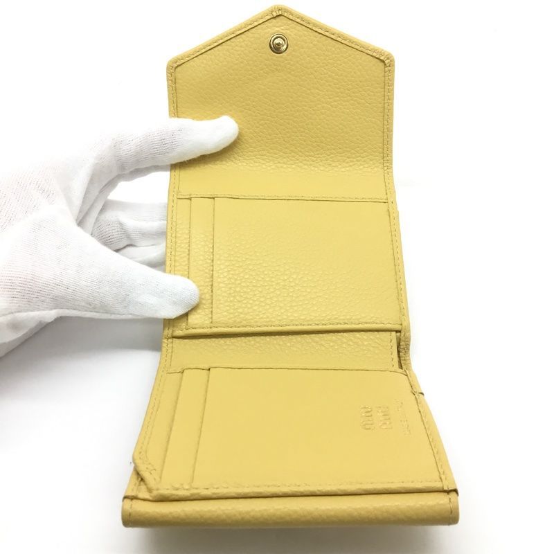 三つ折りコンパクト財布