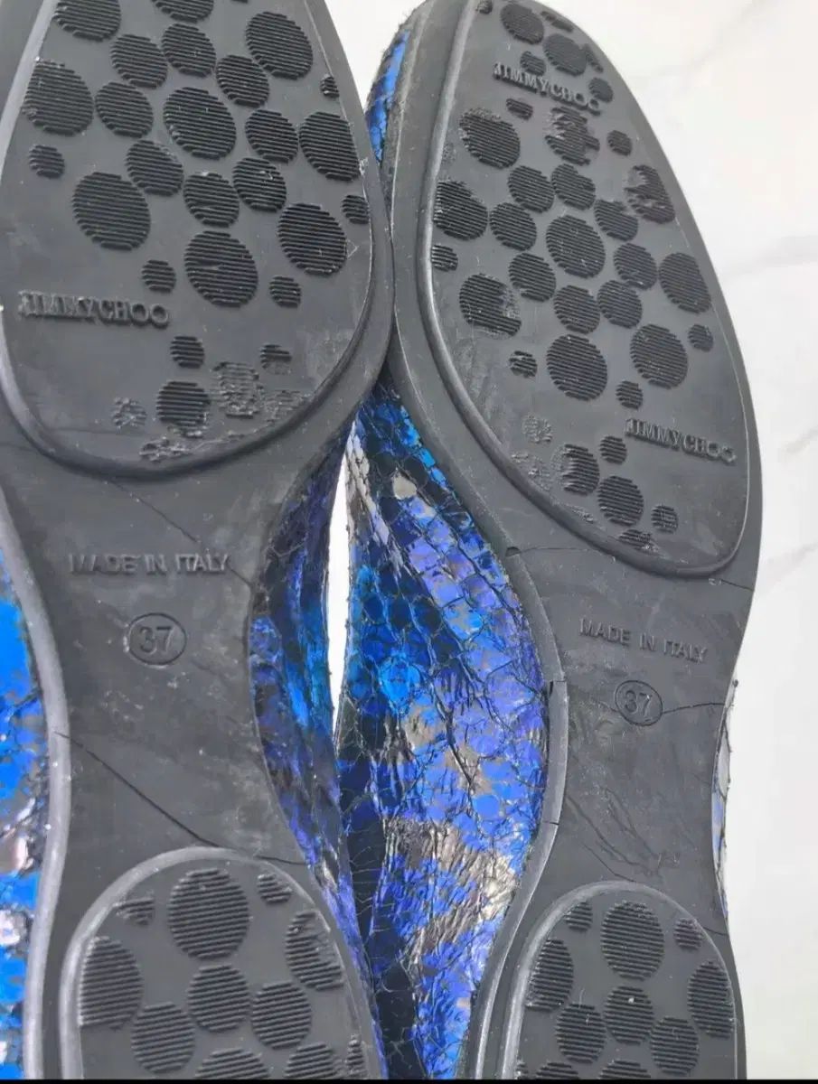 ジミーチュウ ブルー パイソン柄 フラットシューズ 37