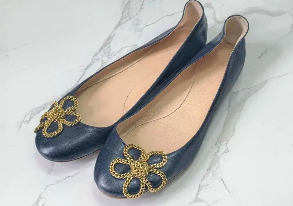クロエ フラワー 装飾 バレリーナ フラット ネイビー 37 5