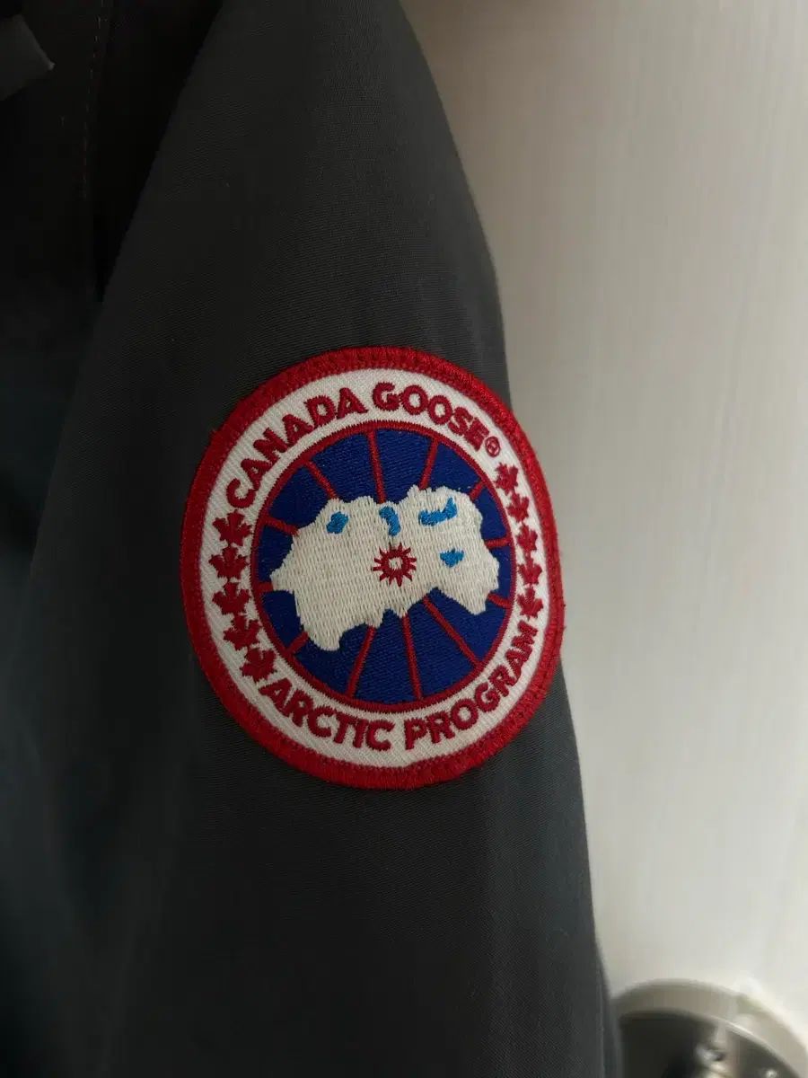  Canada Goose カナダグース xs ジャンパー ブルゾン ジャケット アウター