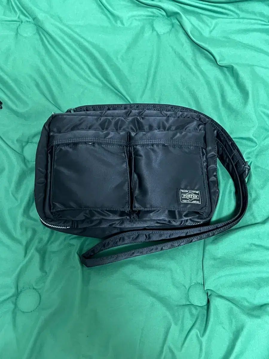 吉田ポーター タンカー ショルダーバッグ スモール ブラック 使用感なし
