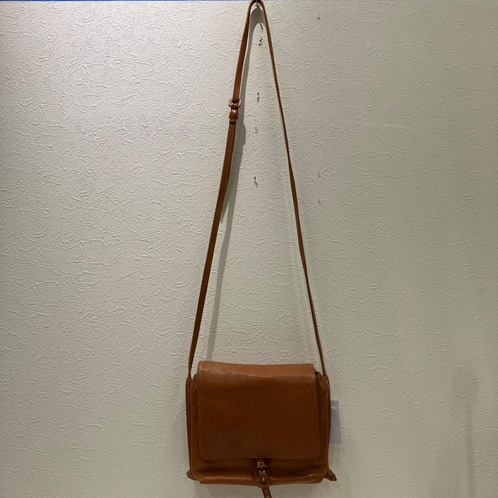 7738 genten ゲンテン ショルダーバッグ キャメル 茶 肩がけ 斜めがけ