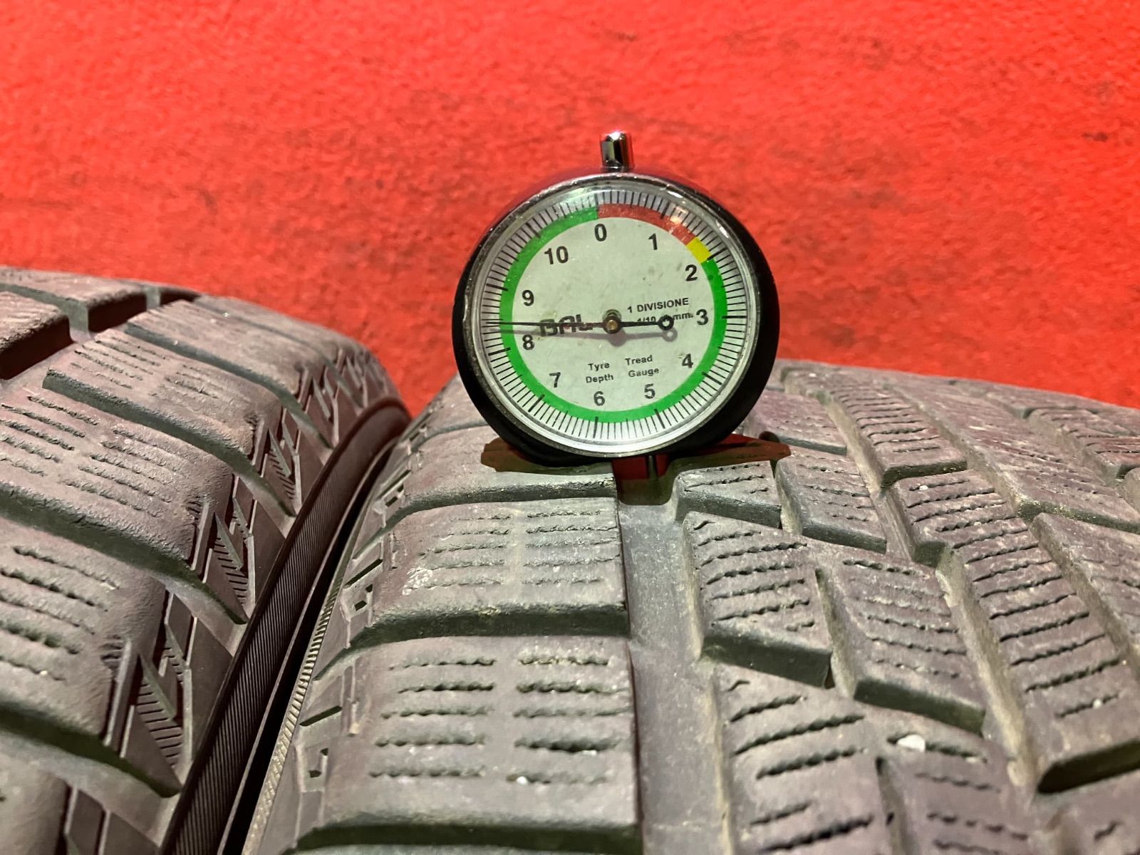 スタッドレスタイヤ 245 45 R 17 iG 60 4本SET