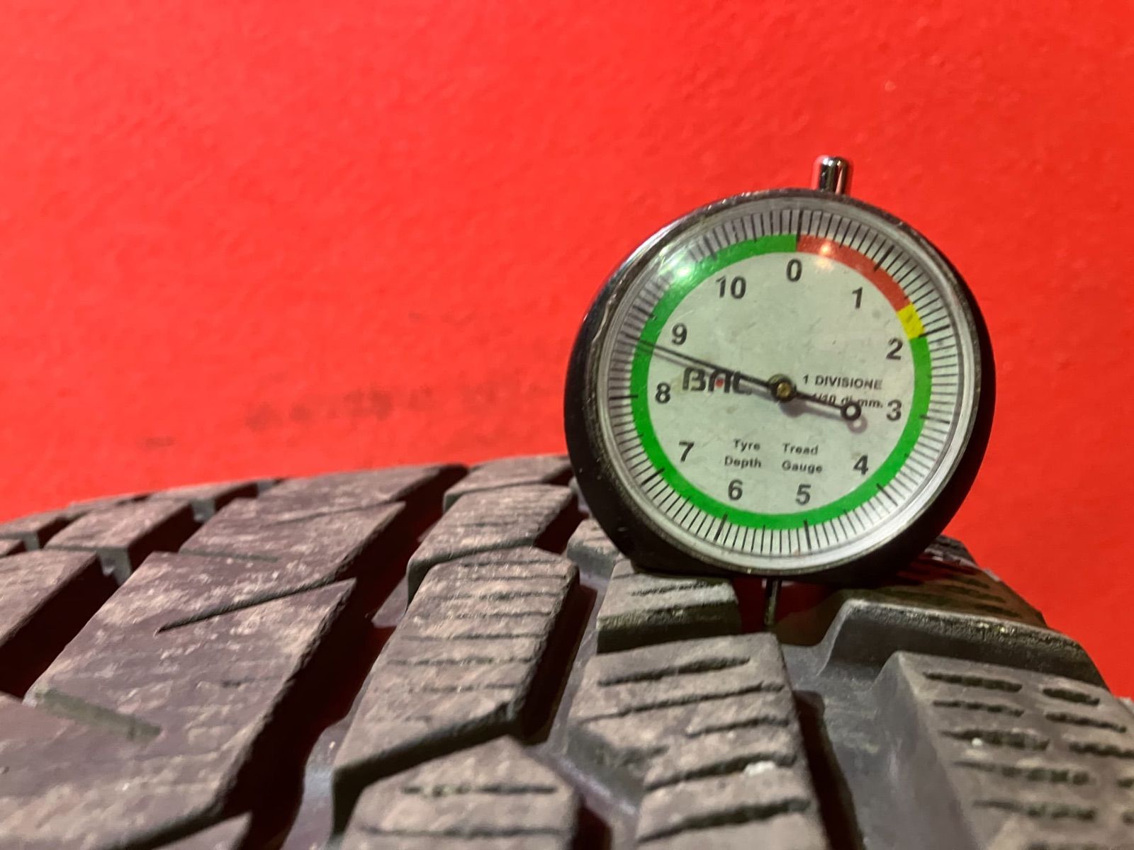 スタッドレスタイヤ 265 65 R 17 G 075 4本SET