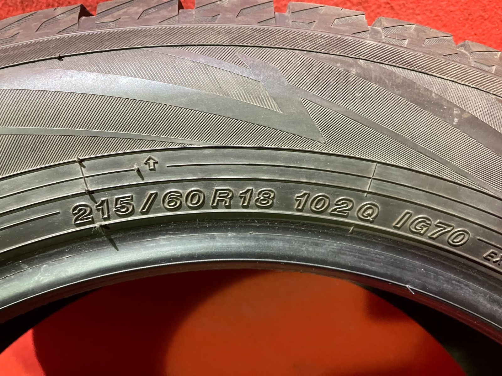  スタッドレスタイヤ 215 60 R 18 iG 70 4本SET 18インチ スタッドレス