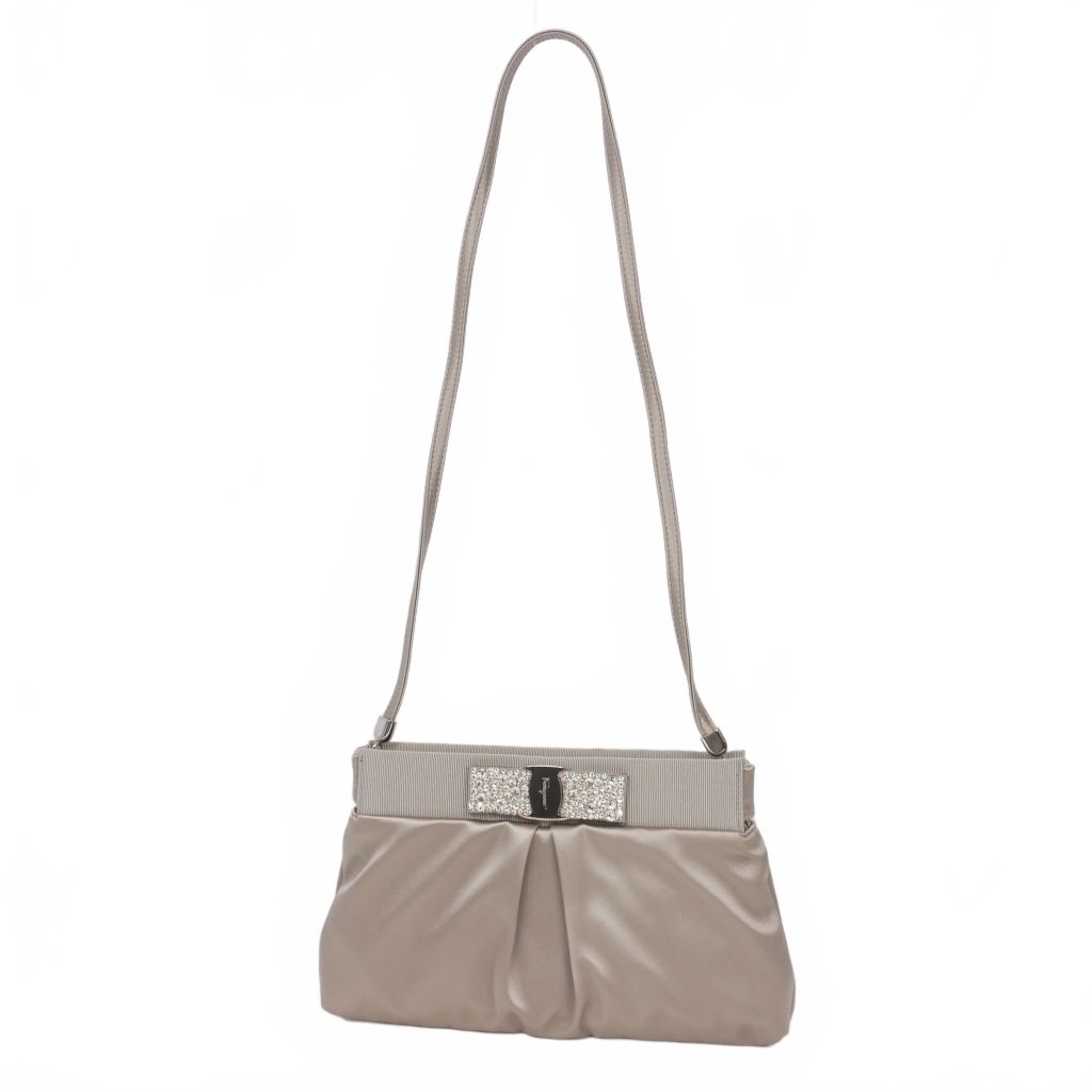 【中古】サルヴァトーレフェラガモ Salvatore Ferragamo ヴァラリボン サテン ショルダーバッグ ビジュー シルバー サルヴァトーレフェラガモ Salvatore Ferragamo ヴァラリボン サテン