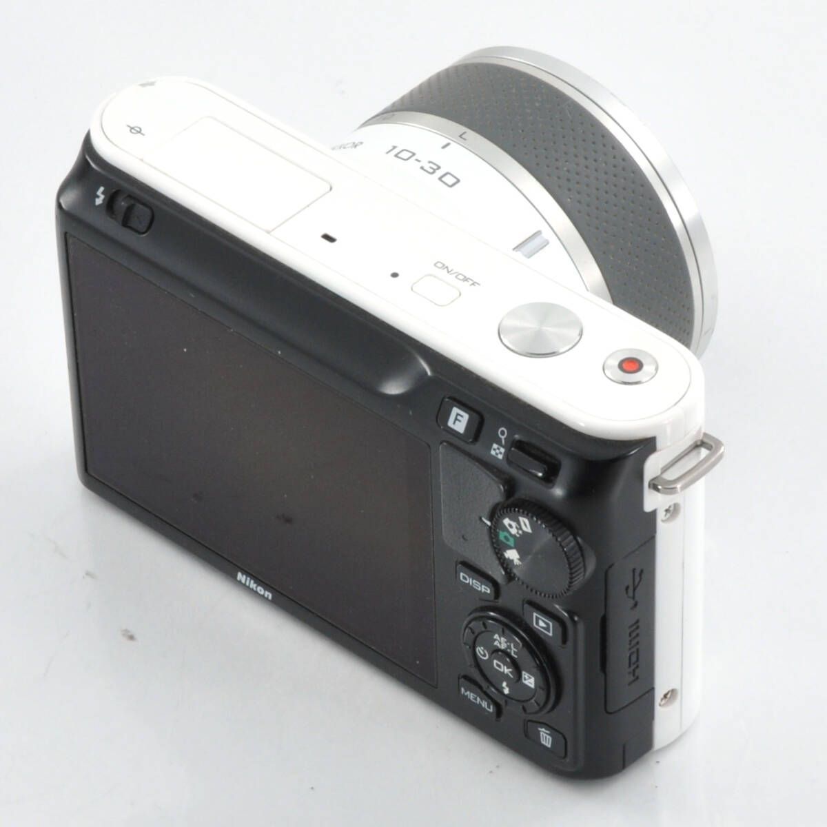 ニコン】Nikon 1 J1 White + 1 NIKKOR 10-30mm VR バッテリー 充電器