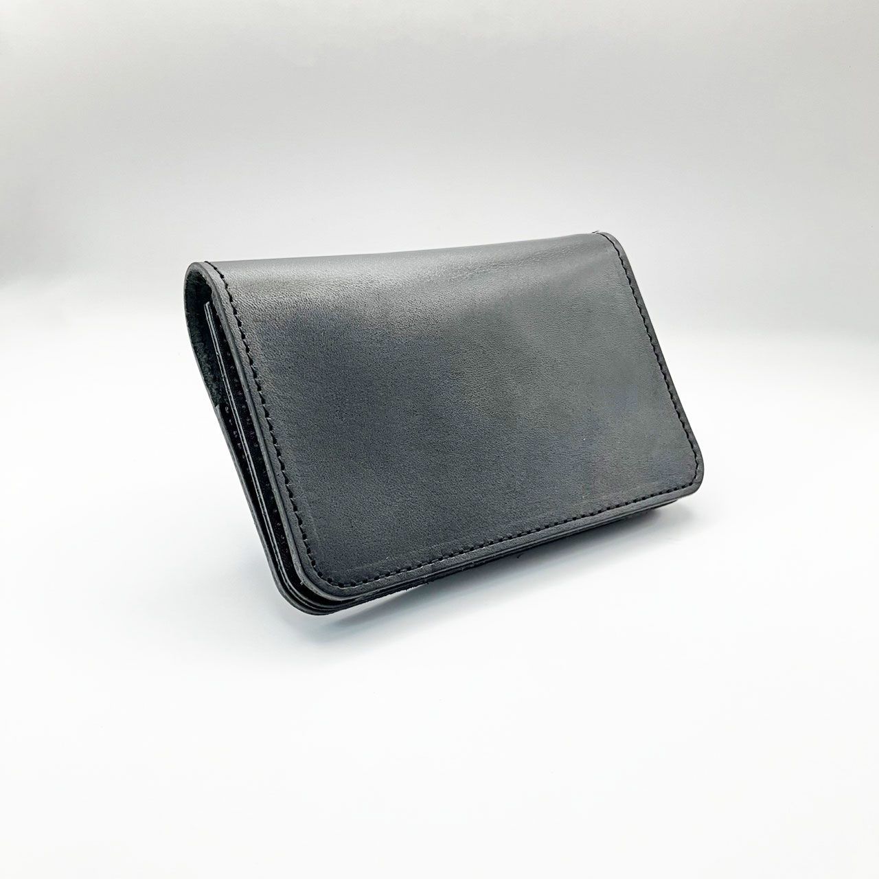  栃木レザー トラッカーウォレット ミドル 9228 AR 三つ折り財布 折り財布