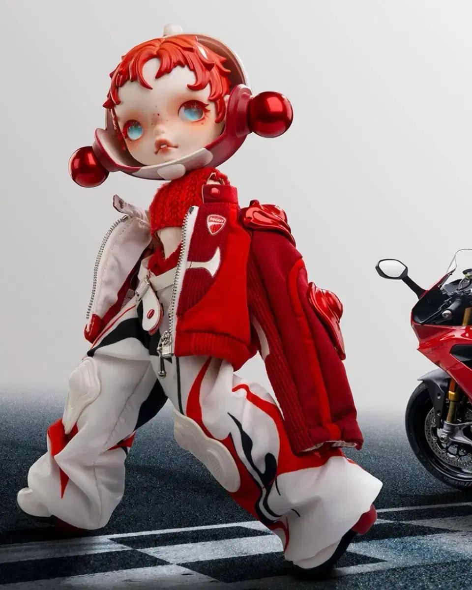 POP MART スカルパンダ x DUCATI 1 6 BJD フィギュア