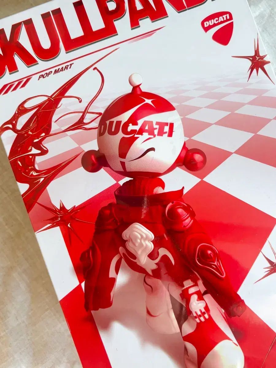  POP MART スカルパンダ x DUCATI 1 6 BJD フィギュア その他 フィギュア