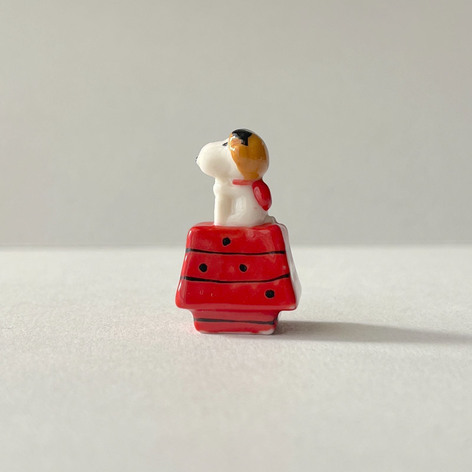 フェーヴ スヌーピー パイロット フランス フェーブ ミニチュア陶器