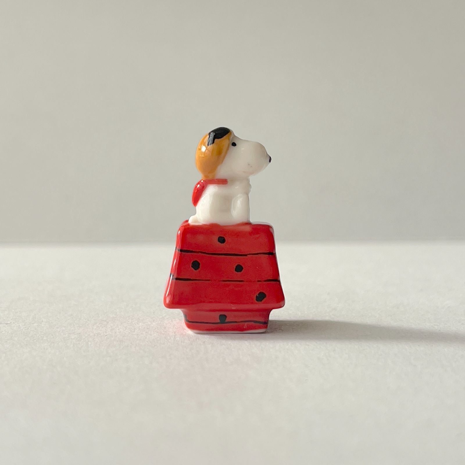 フェーヴ スヌーピー パイロット フランス フェーブ ミニチュア陶器