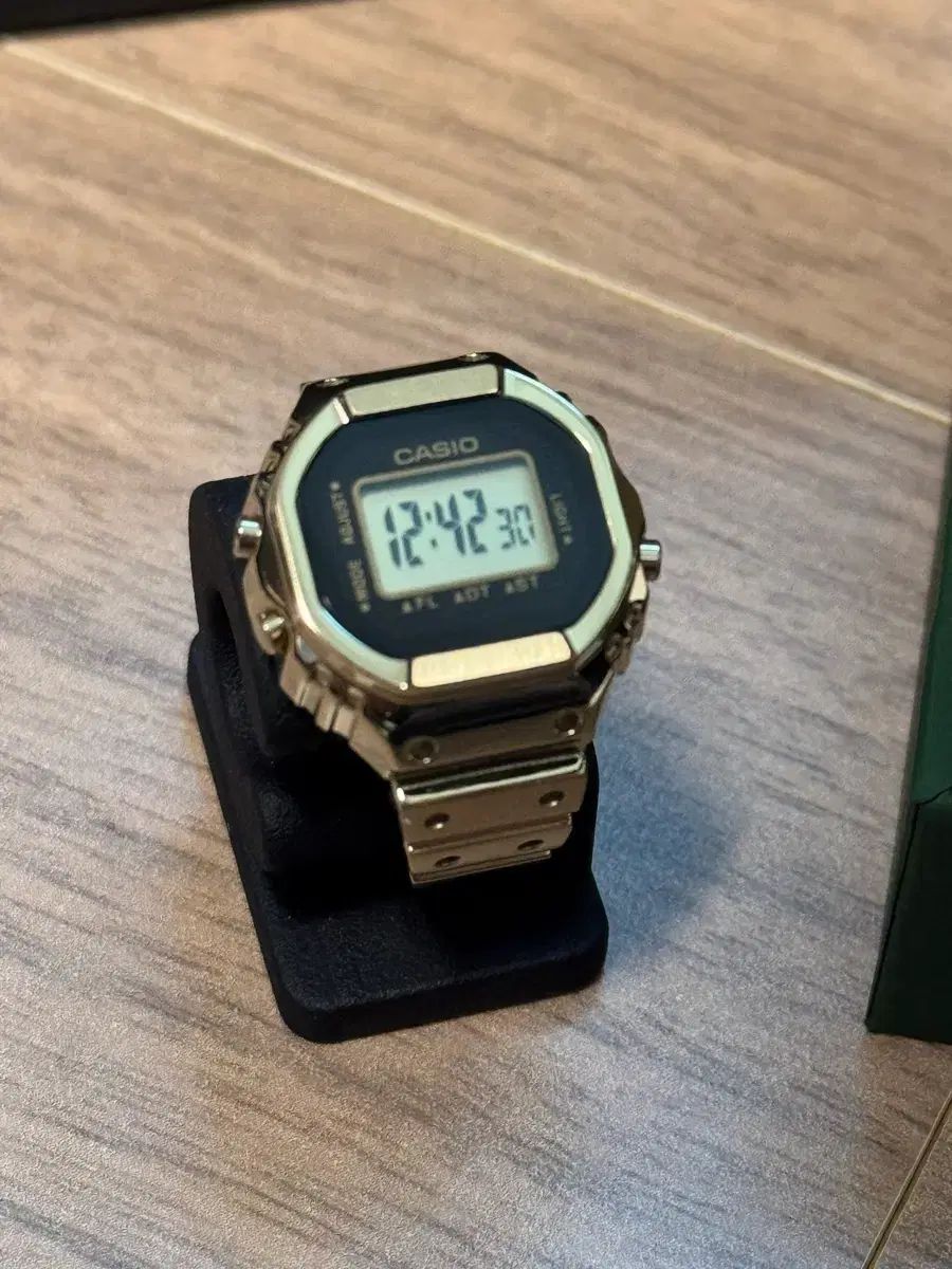 G-SHOCK CASIO リングウォッチ 50周年 GOLD