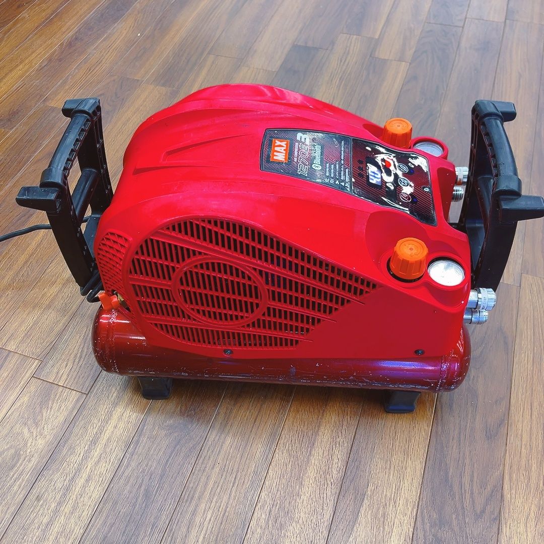 エアコンプレッサー AK-