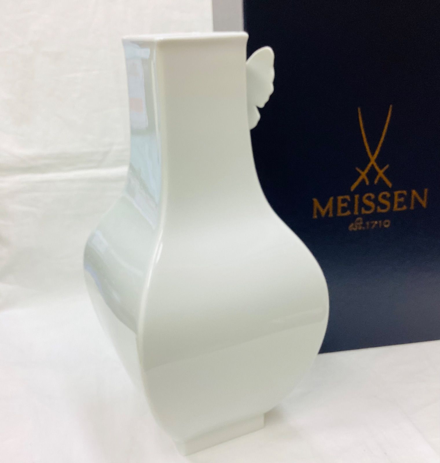 【新品】MEISSEN マイセン バタフライ 花瓶 マイセン バタフライ スクエア 花瓶 S 000000/50908 | 花瓶 | ドイツの