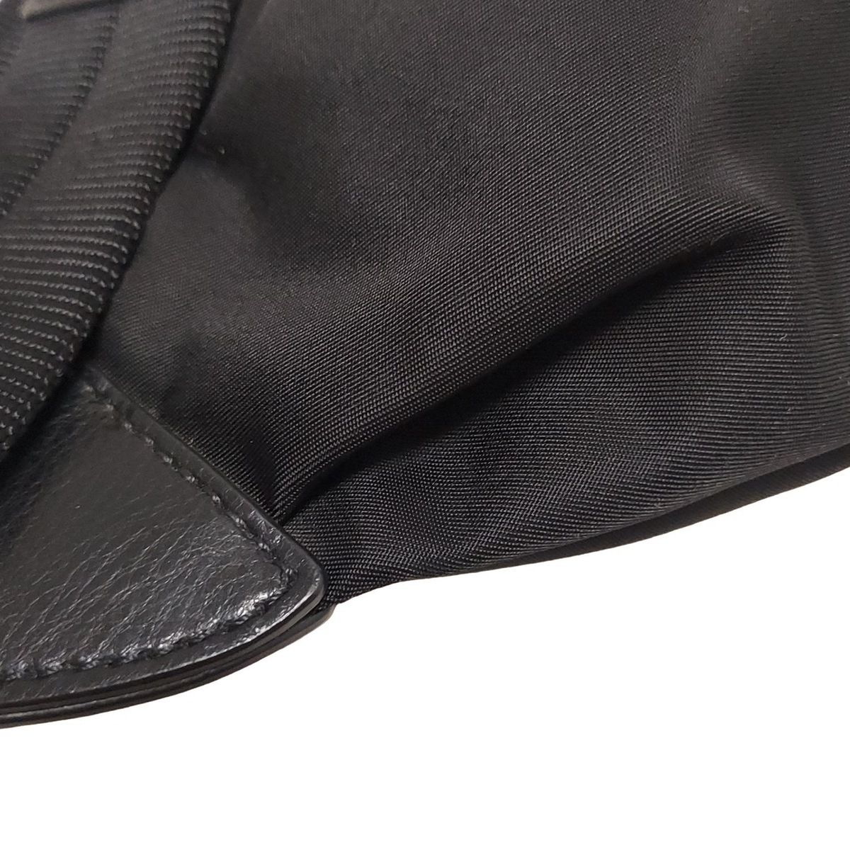 エンポリオアルマーニ ウエストポーチ