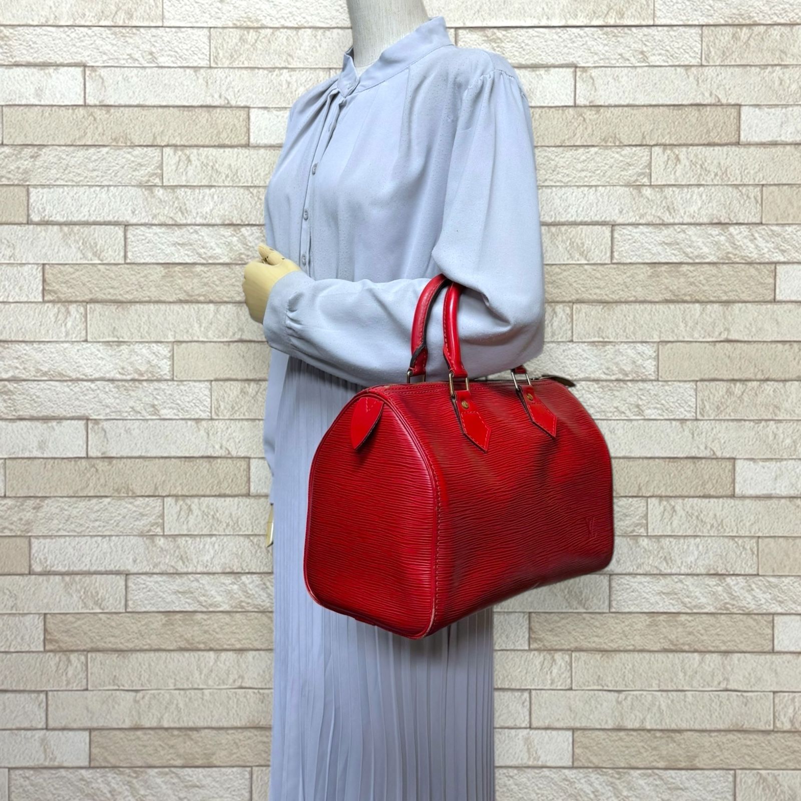 ルイヴィトン スピーディ25 エピ ハンドバッグ エピレザー M43017