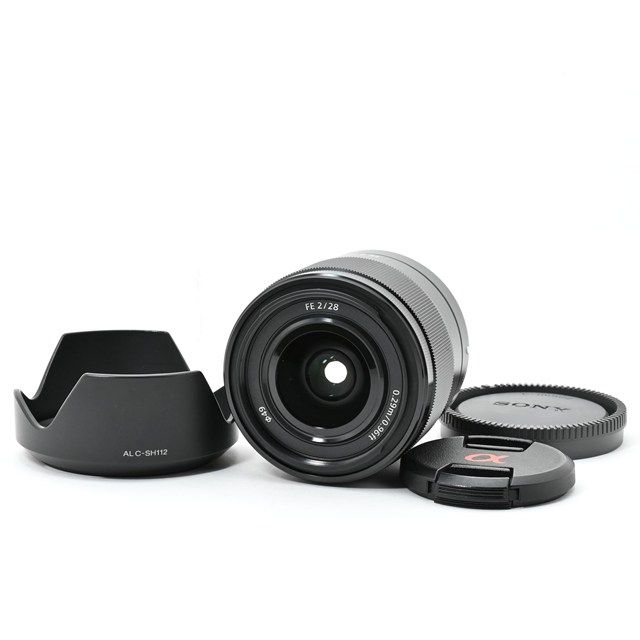 SONY FE 28 mm F 2 ｜フルサイズ対応 広角単焦点レンズ｜スナップ 風景に最適な28 mm｜F 2の明るさと高解像｜動作良好 外観きれい