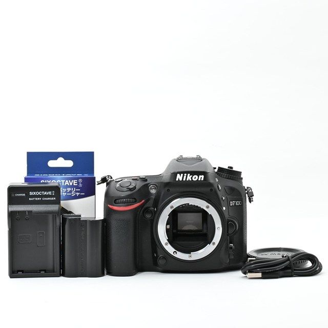 Nikon D 7100 ボディ｜シャッター数12 ｜ DXフォーマット一眼レフ｜ ｜バッテリーグリップ接点カバー欠損あり
