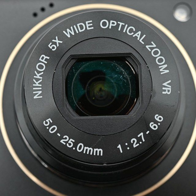 高倍率ズーム搭載 元