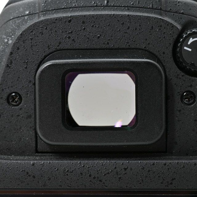 美品＞ Nikon D7200 ボディ｜シャッター数8,739枚｜高画素APS-C一眼