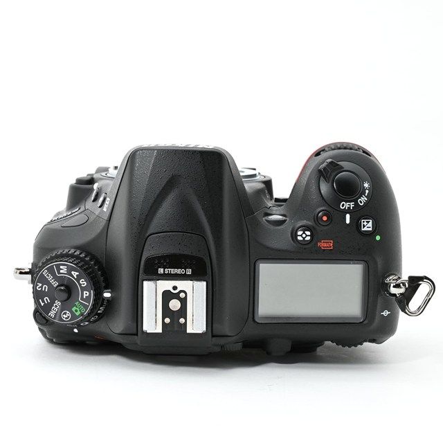 美品 nikon D7200 美品＞ Nikon D7200 ボディ｜シャッター数8,739枚｜高画素APS-C一眼