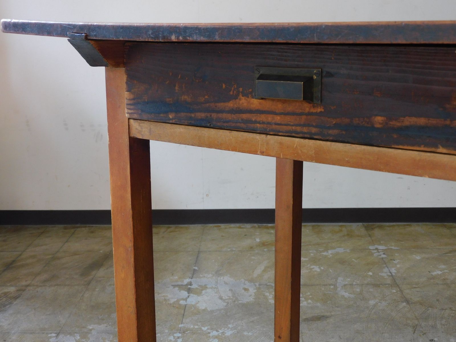 ふるいテーブル 両面 引出し付き HK a 05728 アンティーク 古道具 無垢材 カウンター 机 展示台 おしゃれ作業台 その他 