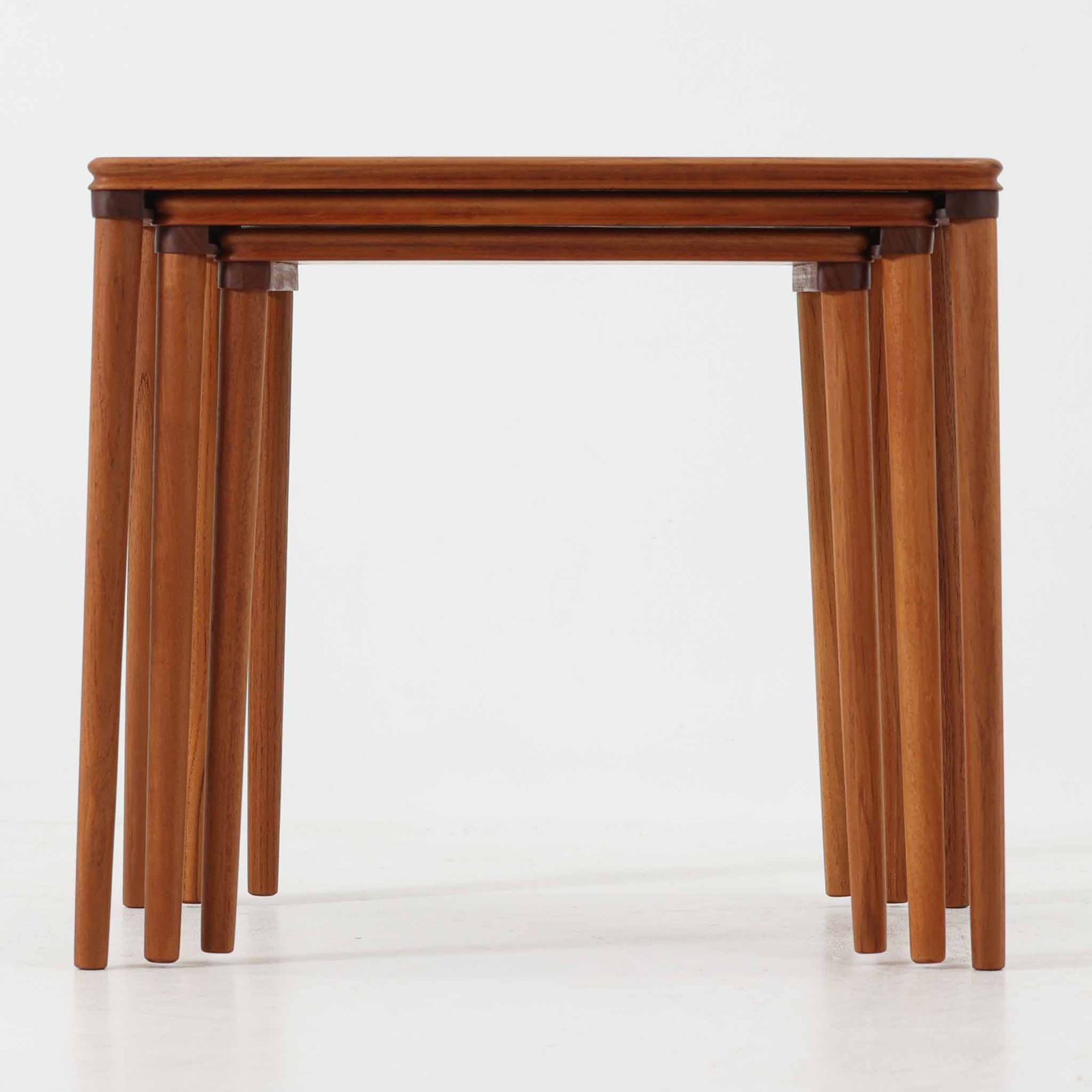 ネストテーブル タイルトップ チーク×陶磁器 幅55cm デンマーク製 北欧