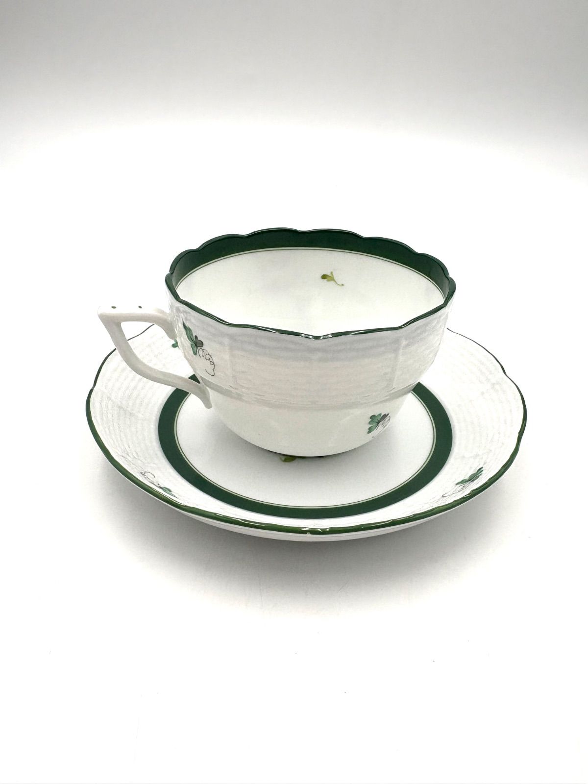 カップ＆ソーサー