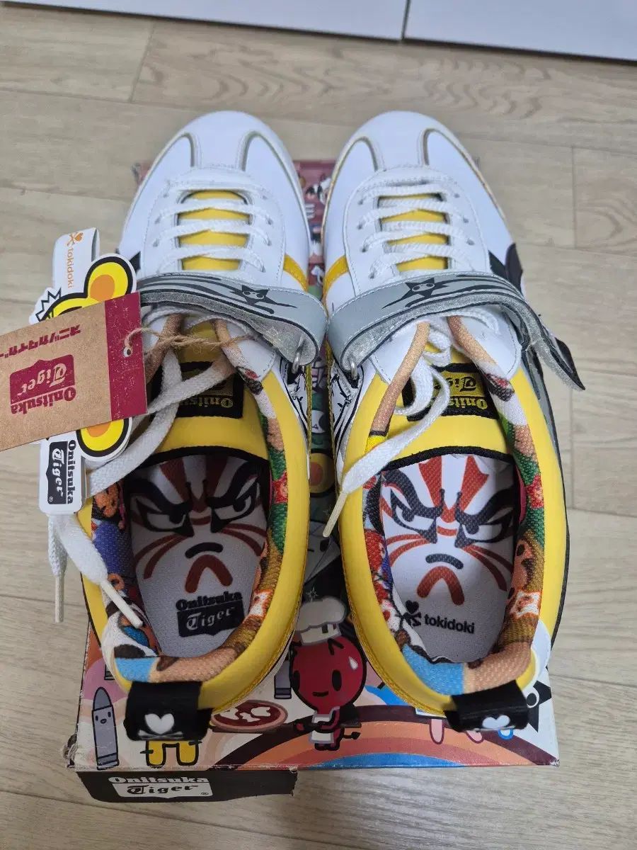 万博　イタリア館　tokidoki シューズバッグ イエロー トッズ】色鮮やかな日本限定カラーに注目！イタリアの夏を感じる新作
