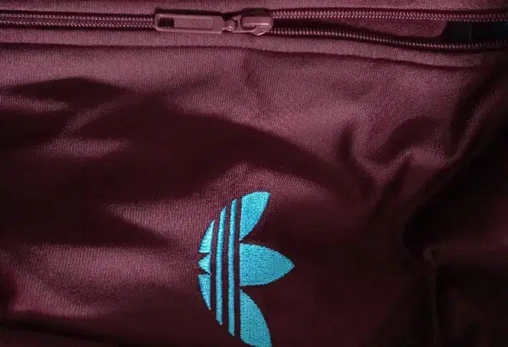 トラックジャージ