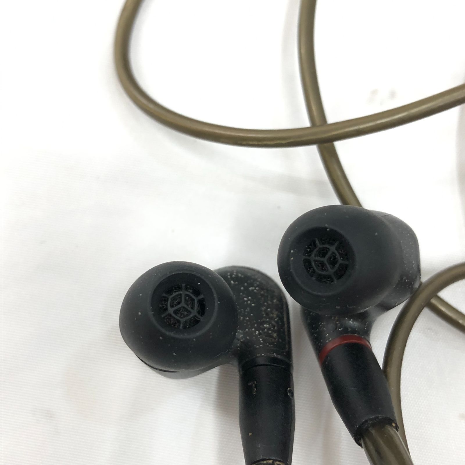 ジャンク】ゼンハイザー イヤホン 有線 IE 300 ブラック ダイナミック