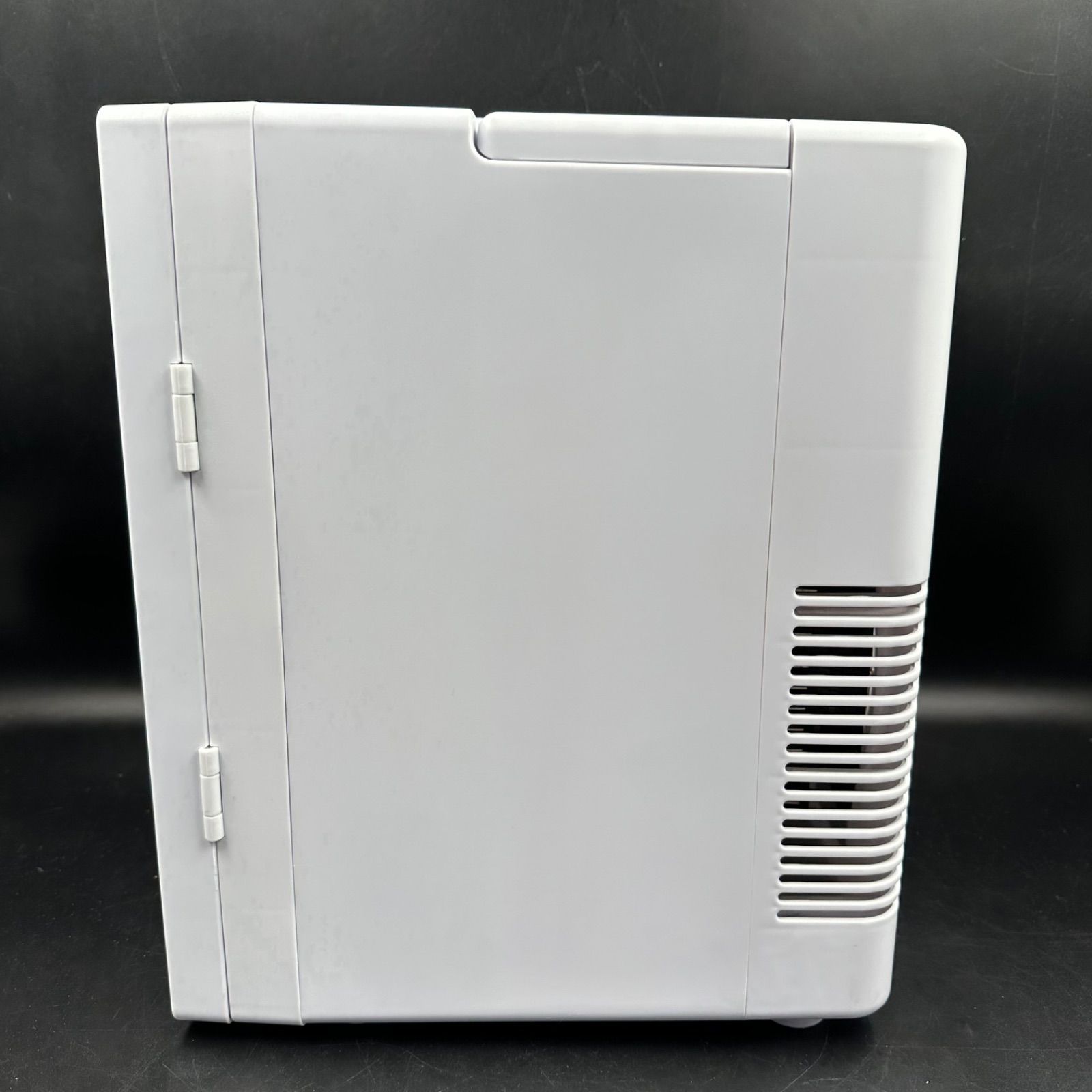 アズマ ポータブル冷温庫 EAR-802 2019年製 8L 冷蔵庫 - メルカリ